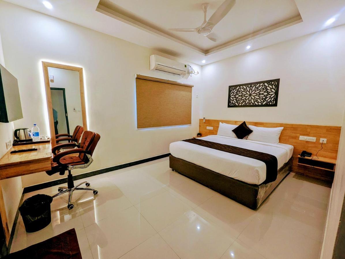 Tpc Camphor Hotel Tiruchirappalli ภายนอก รูปภาพ