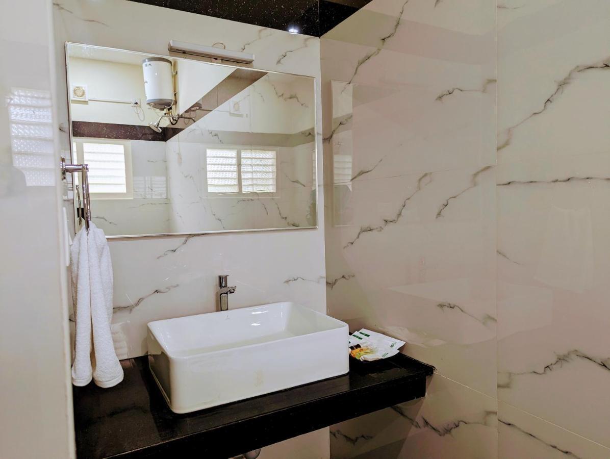 Tpc Camphor Hotel Tiruchirappalli ภายนอก รูปภาพ