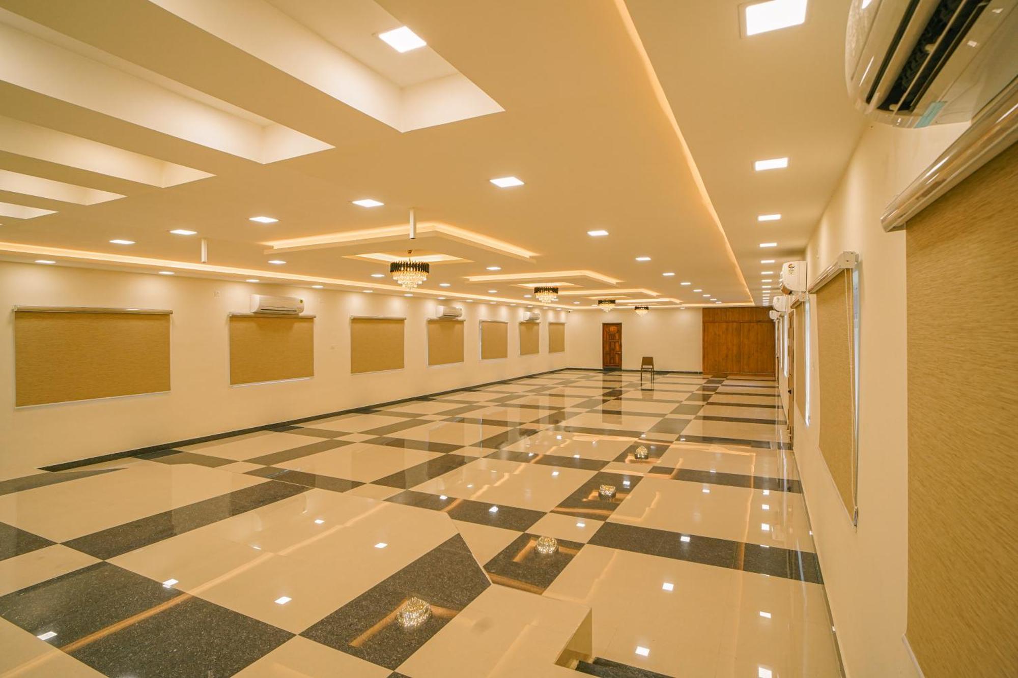 Tpc Camphor Hotel Tiruchirappalli ภายนอก รูปภาพ