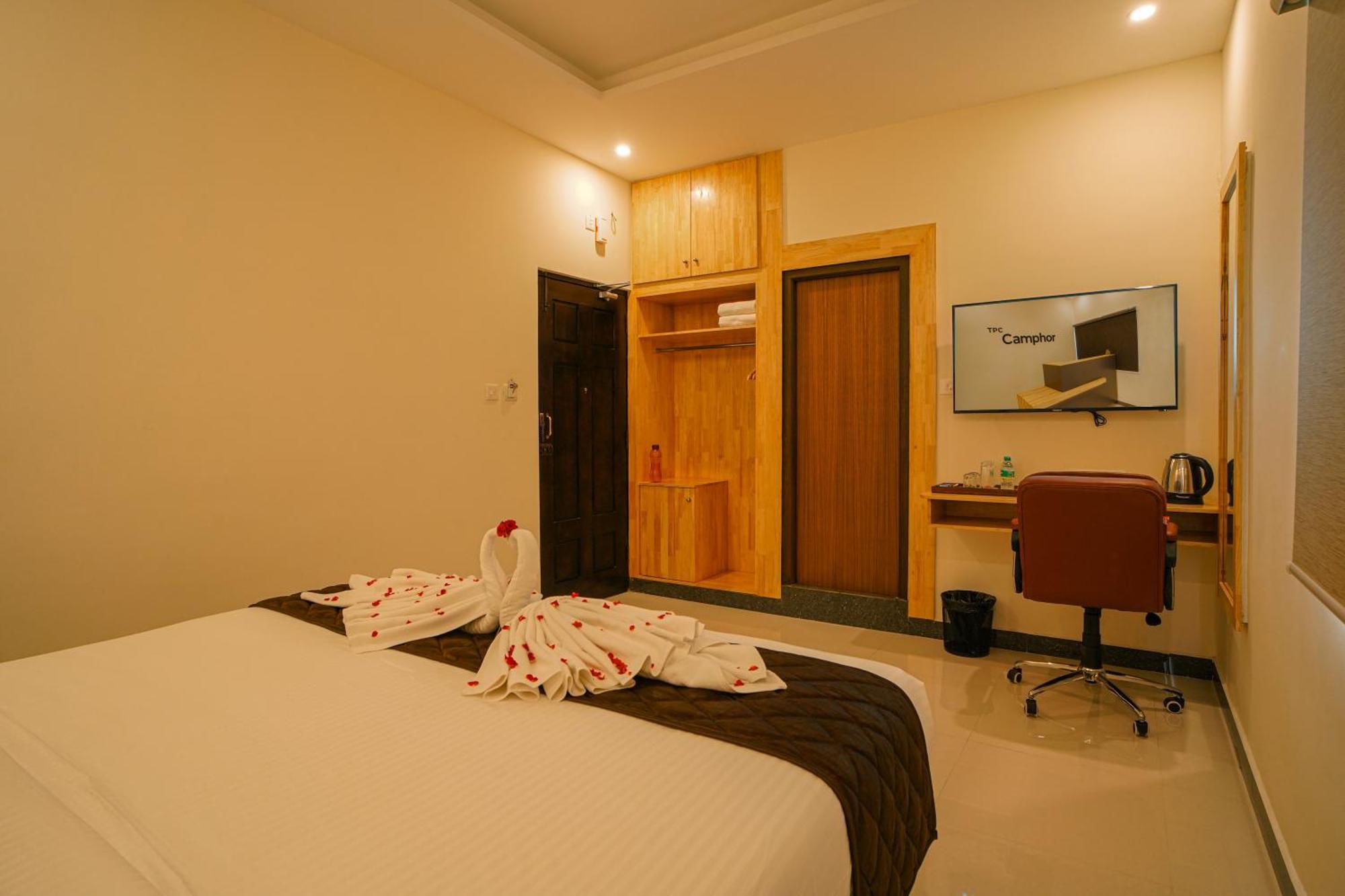 Tpc Camphor Hotel Tiruchirappalli ภายนอก รูปภาพ
